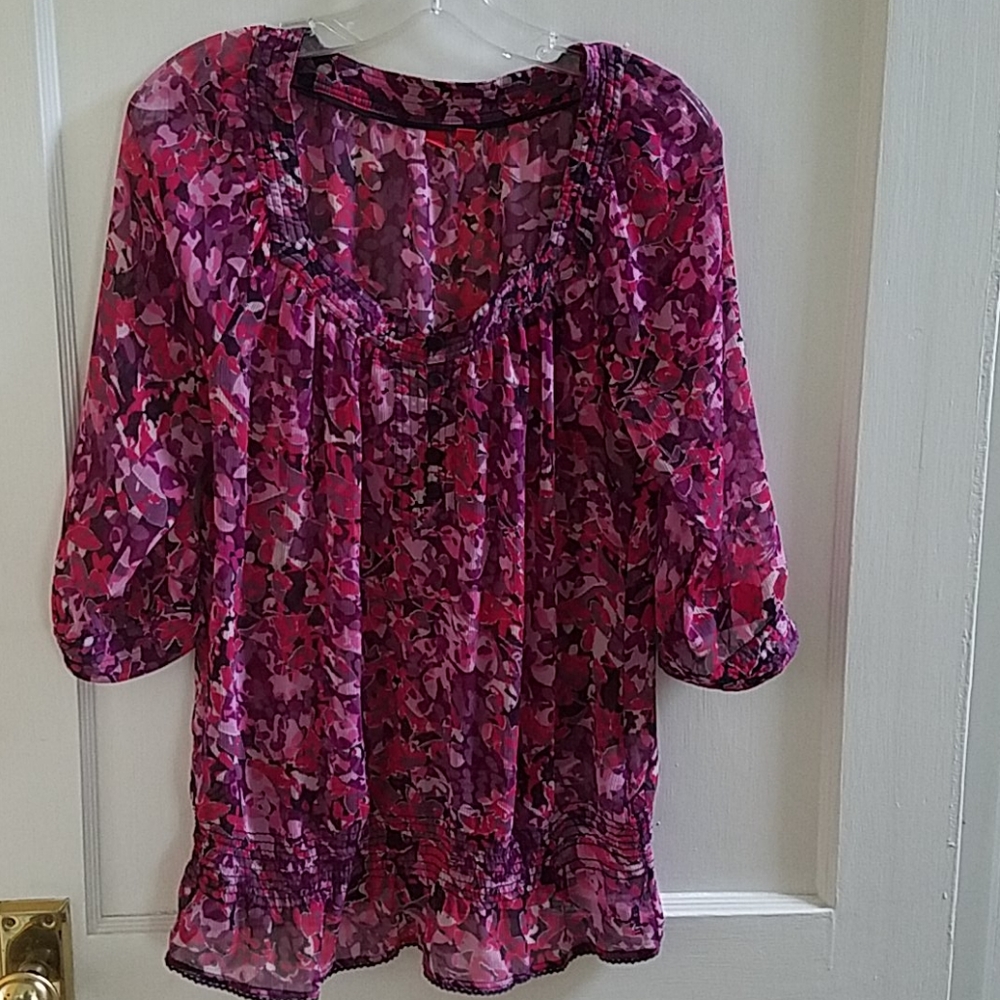 Beautiful Airy Top